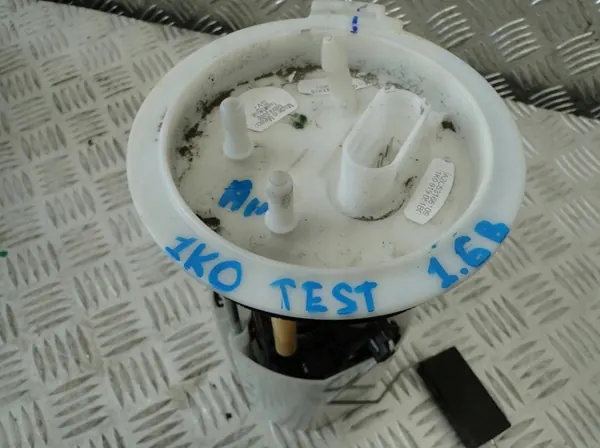 Bomba de combustível VW Golf V 1K 1.6MPI 1K0919051BG image 4