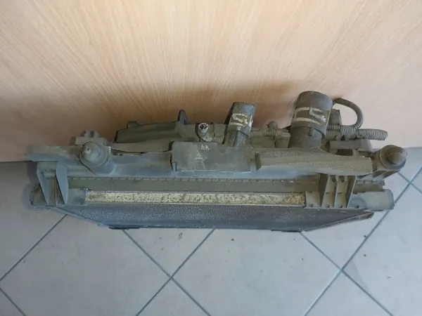 Toyota IQ 1.4 D4D Radiator & Ventilator OEM image 4