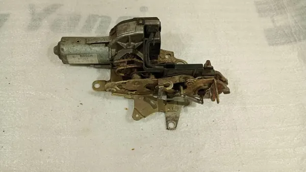 Serrure Coffre Mercedes E W210 OEM A21074005386 image 2