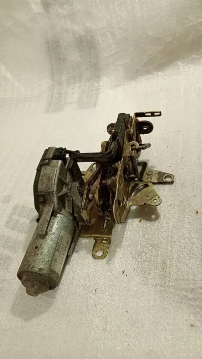 Serrure Coffre Mercedes E W210 OEM A21074005386 image 3
