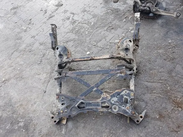 Audi A8 S8 D4 Framhjulsram OEM 4H0399345L image 5