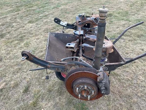 VOLVO S40 II V50 2.5 T AWD Rear Suspension image 2