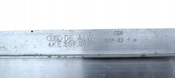 Audi E-Tron 4KE 2021 puskurinvahviste OEM 4KE807093 image 9