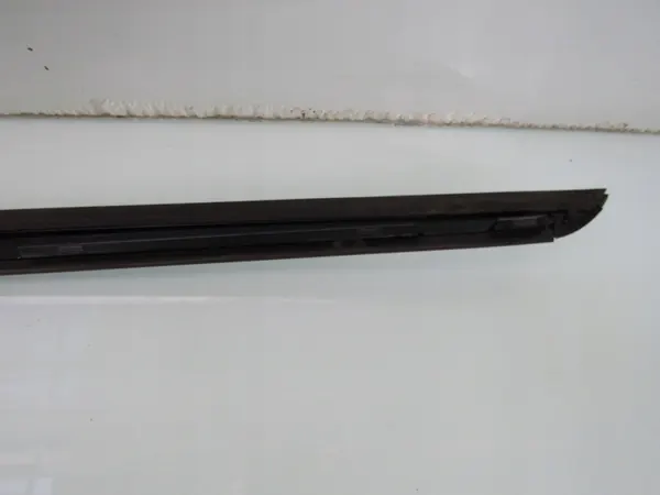Kia Sportage V 24R Etu Oikea Pyyhin OEM image 5