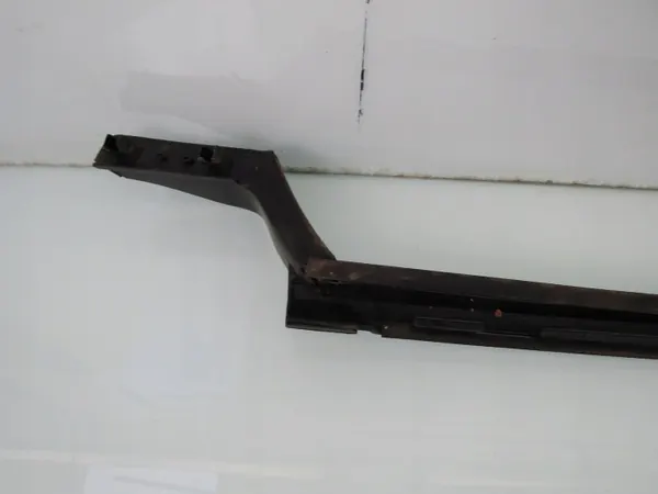Kia Sportage V 24R Etu Oikea Pyyhin OEM image 6
