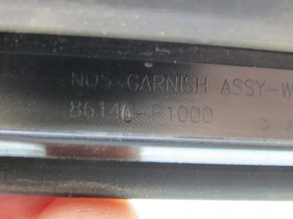 Kia Sportage V 24R Etu Oikea Pyyhin OEM image 7