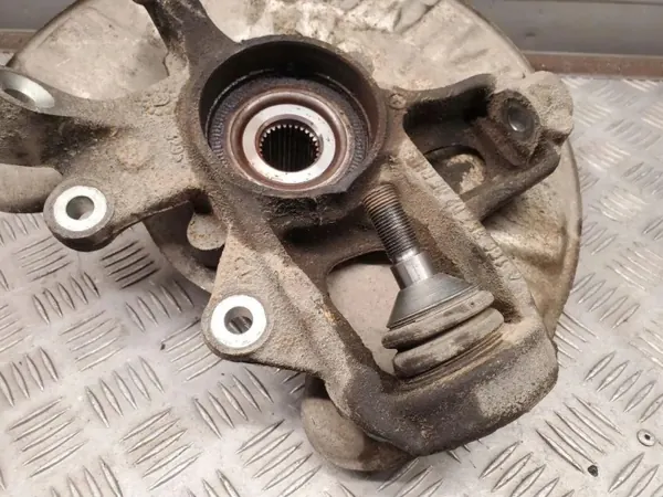 Mercedes-Benz GL X166 takapyörän navan OEM A1663670205 image 3