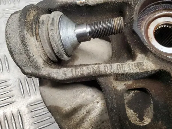 Mercedes-Benz GL X166 takapyörän navan OEM A1663670205 image 7