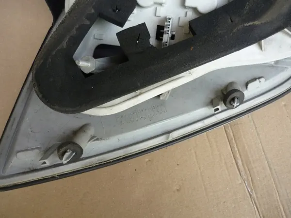 Luz trasera derecha Opel Astra H III Kombi image 10