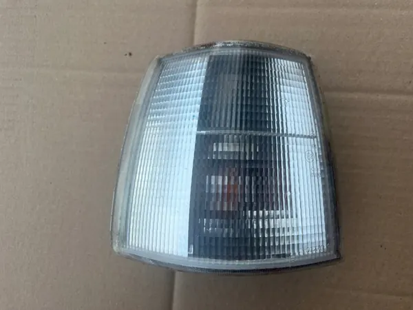 Clignotant Droit Volvo 850 1991-1994 image 1