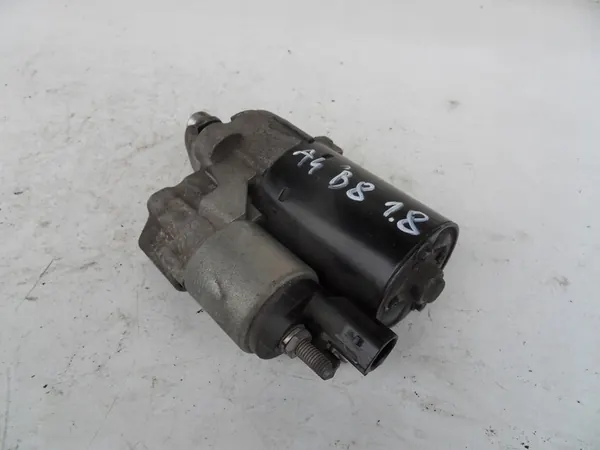 AUDI A4 B8 2007-2011 1.8 TFSI Démarreur image 1