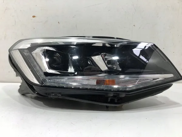 Oikea Ajovalo VW Caddy 2K5 Xenon image 2