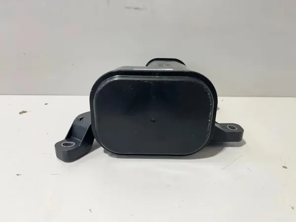 Kolfilter OEM 7371249 för BMW 540i G30 image 3
