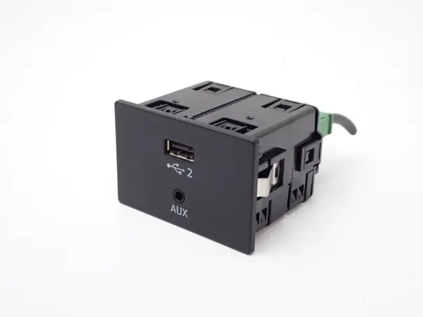 Prise USB/AUX OEM 8V0035708 pour Audi A3 8V image 2