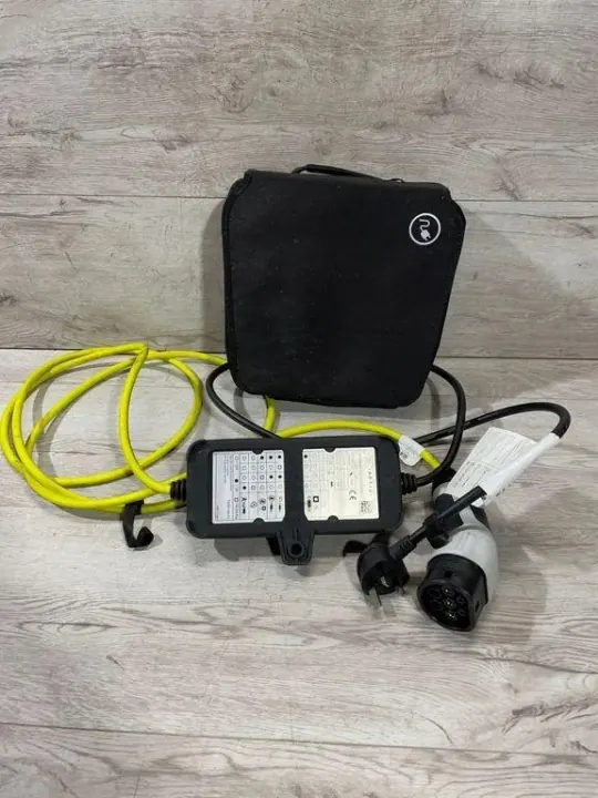 BMW 5 G30 Battery Charging Cable 7926153 image 2