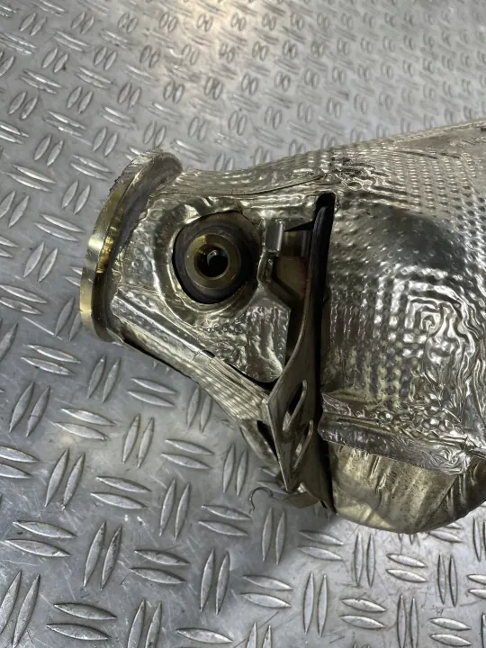 Mercedes VITO 447 Katalysator OEM A4474903701 image 3