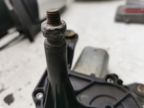 OEM 53025212 Takaikkunanpyyhinmoottori Opel Zafira B image 5