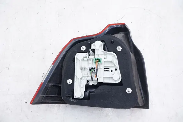 Luz Trasera Derecha Volvo S40 30698347 image 4