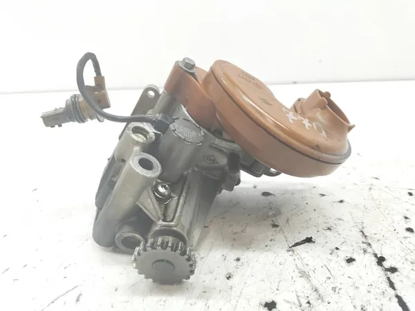 Olje pump Renault Clio III 2013 OEM 150002257R image 5