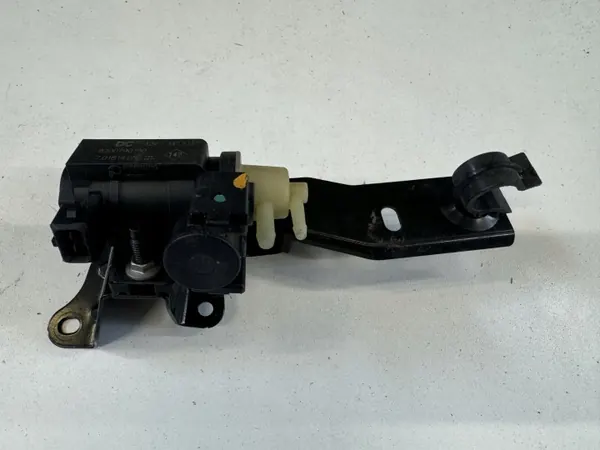 Nissan OE 8200790180 Alipainesolenoidiventtiili image 2