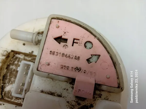 BRANDSTOFPOMP PEUGEOT CITROEN 9631944280 image 4