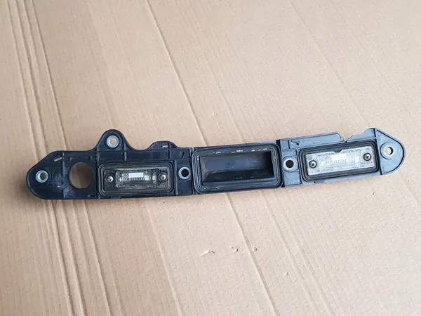 Mikroschalter für Heckklappengriff / VW Touran I - Passat B6 Kombi image 4