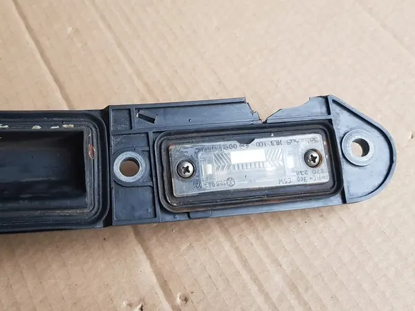 Mikroschalter für Heckklappengriff / VW Touran I - Passat B6 Kombi image 7