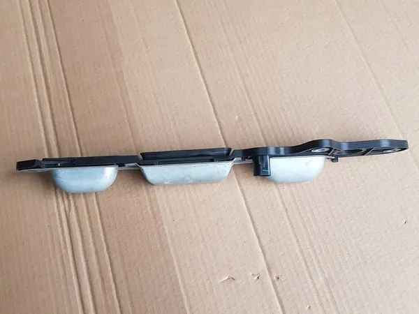 Mikroschalter für Heckklappengriff / VW Touran I - Passat B6 Kombi image 8