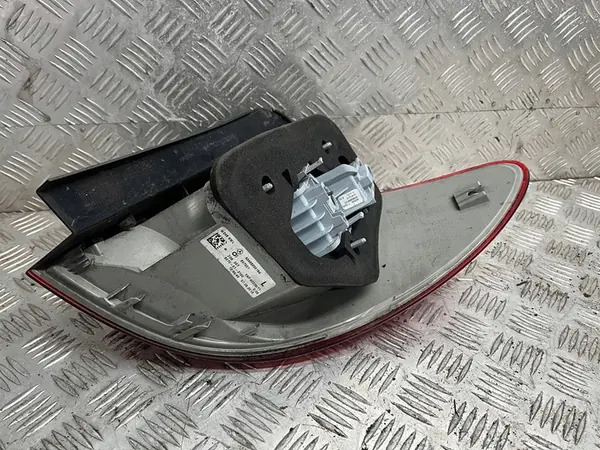 MERCEDES W246 B-KLASSE LINKER ACHTERLICHT A2468200164 image 3