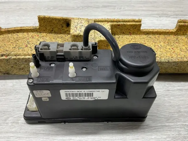 Bomba de cierre central OEM A2088000135 para Mercedes SL R129 image 2