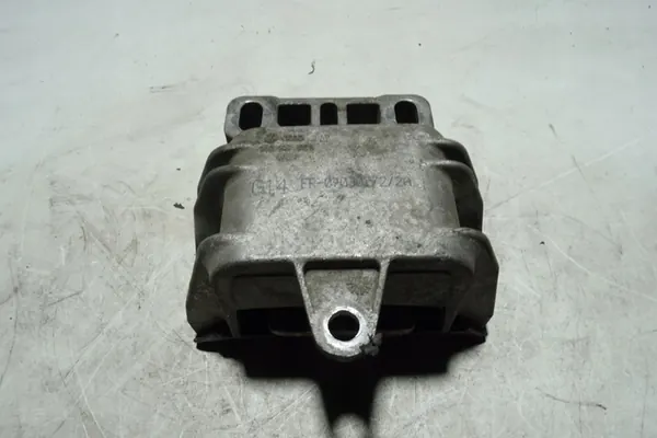 Supporto motore sinistro VW GOLF IV VARIANT 1J0199555AP image 2