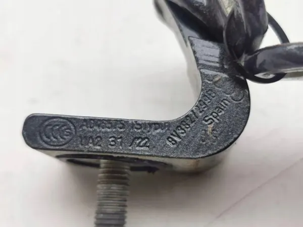 Audi Q2 2022 Paumelle Hayon OEM 8V38272998 image 5