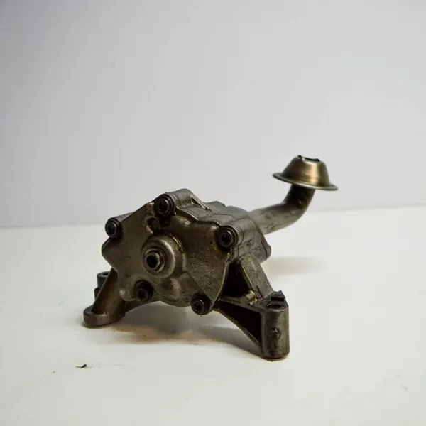 Pompa olio VW Passat B5 03G115105 1.9L 96kW image 2