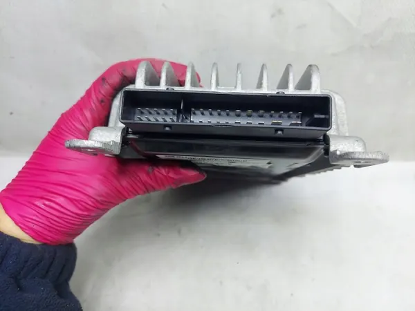 OEM 8H0035223CKASACJ Äänenvahvistin Audi A4 B6 Cabriolle image 4