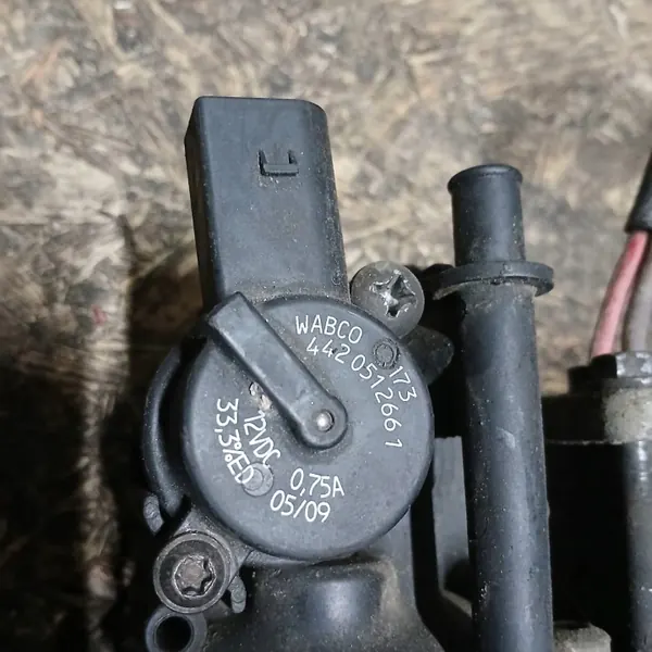 Compresseur suspension Wabco OEM A2123200104 image 4