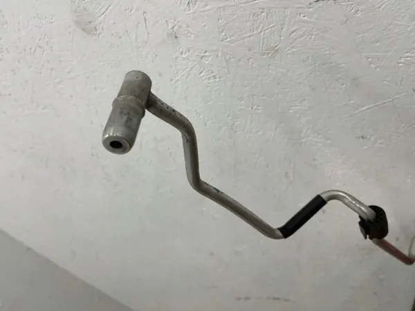 Ilmastointiputki Audi A5 8T A4 B8 Lift 8T0260710F image 2