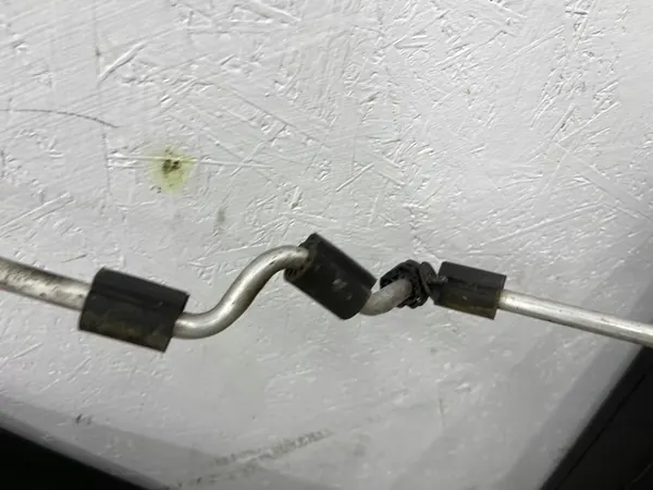 Ilmastointiputki Audi A5 8T A4 B8 Lift 8T0260710F image 3