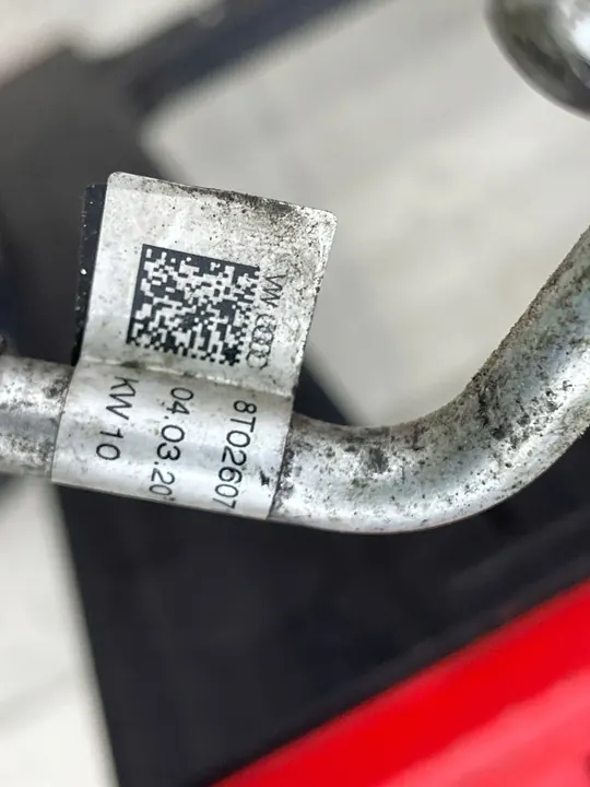 Ilmastointiputki Audi A5 8T A4 B8 Lift 8T0260710F image 5