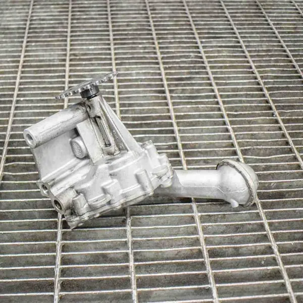 Olje pump Dacia Sandero 2013 image 4