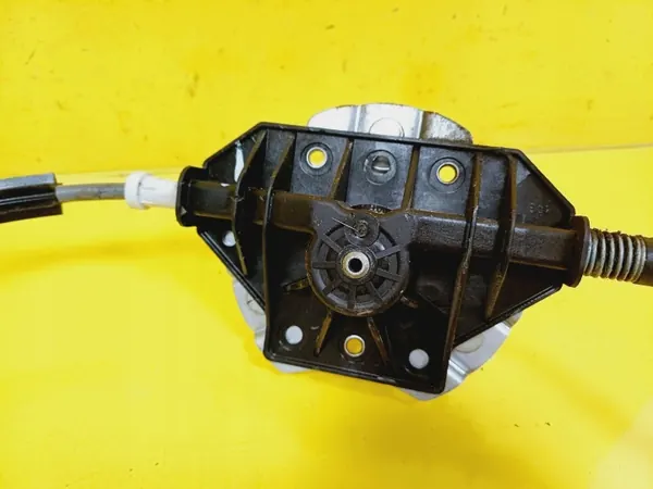 OEM DRC65866 Manuell fönsterregulator höger bak image 7