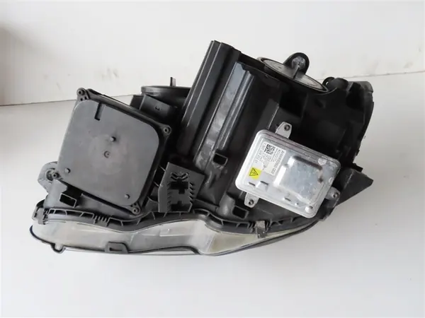 Rechter Voorlicht Mercedes C-Klasse W204 Xenon 11-14 A2048204639 image 4