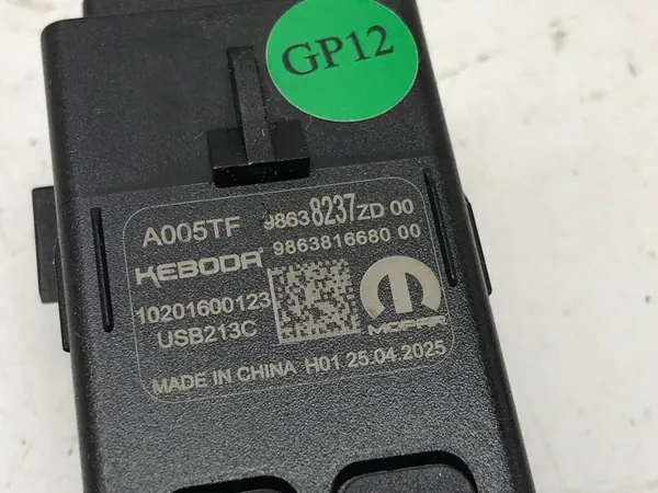 Porta USB-C OEM 98638237ZD para Opel/Citroen image 5