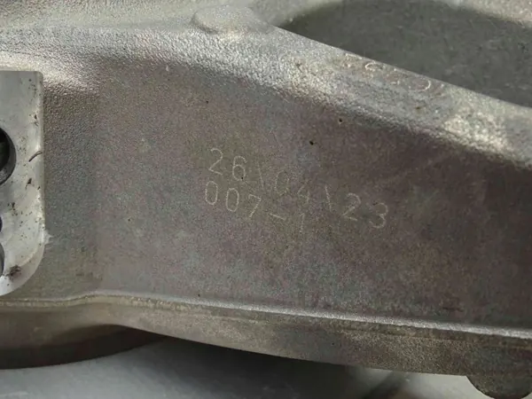 Pivot de suspension gauche arrière OEM LX535A971AA image 5