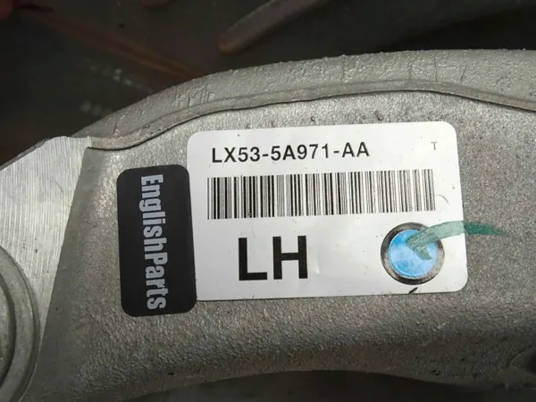 Pivot de suspension gauche arrière OEM LX535A971AA image 6