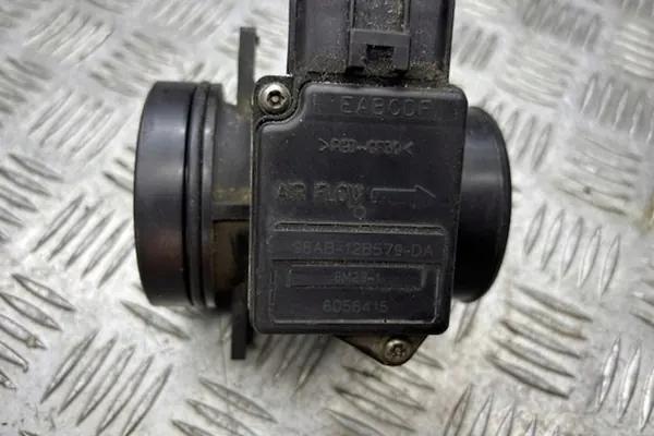 Luftmassenmesser FORD FOCUS TURNIER 1.4L Benzin image 3
