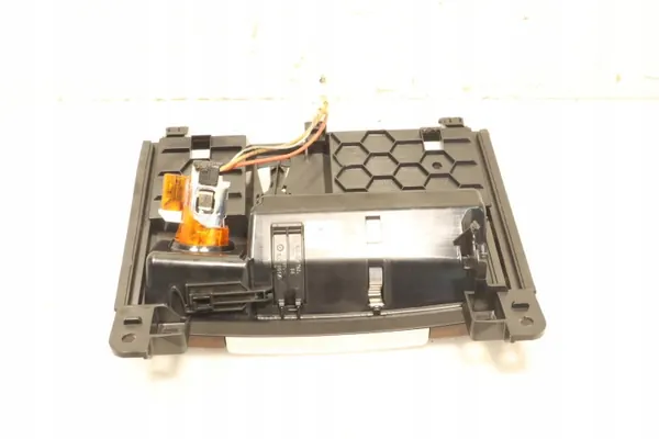 Audi Q7 instrumentbräda-askfat OEM 4L0857951 (2008-2009) image 4