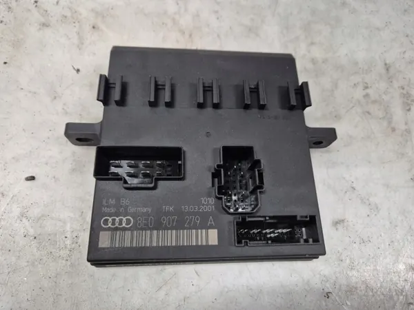 Módulo Confort Audi A4 OEM 8E0907279A - Usado image 2