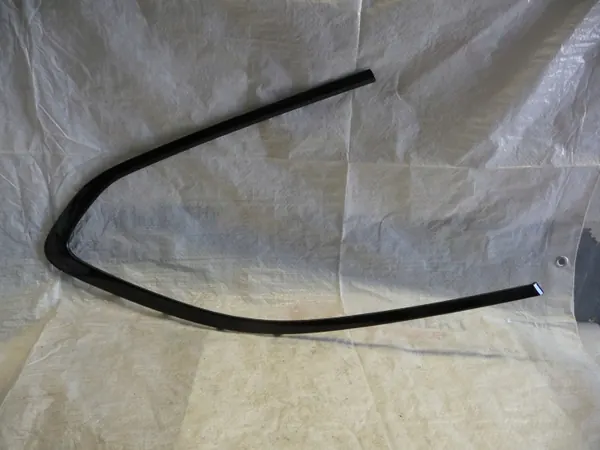 BMW 5 G31 Achter Linker Raamlijst OEM 7390193 image 2
