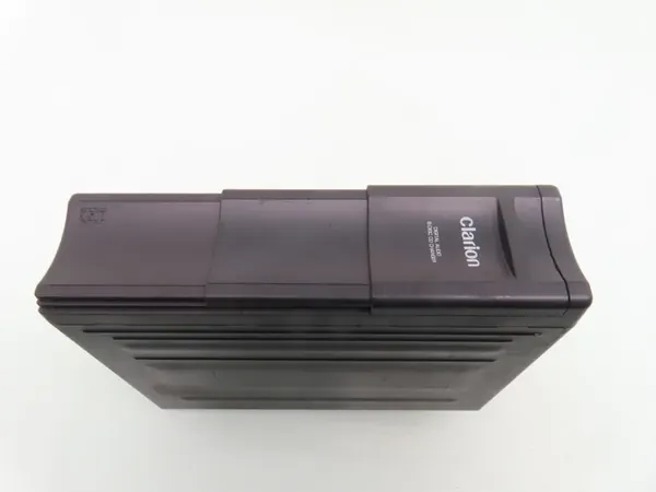 Cambiador CD Clarion usado OEM 9636561780 image 2