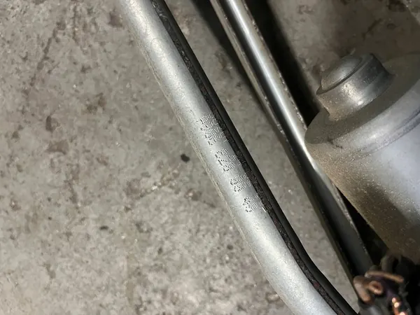 MERCEDES BENZ SPRINTER W906 2.2CDI Wiper Mechanism A9068200040 image 4